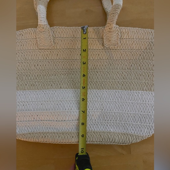 Altru Made for Good Straw Tote - Picture 11 of 13